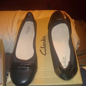 Clark leather shoes size 8